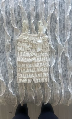 Cream Lace Romper 12m