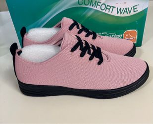 Comfort wave shoes sizes 6.5 & 8