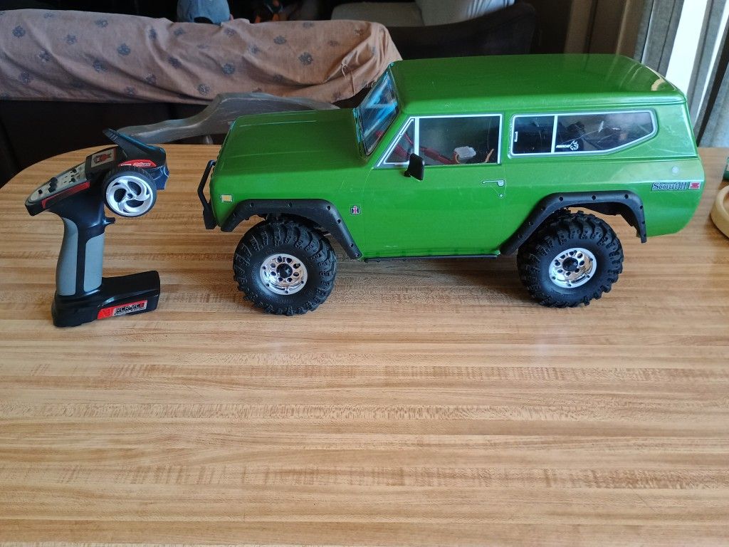 Redcat 8 gen International Scout 2 V2 Rock Crawler 4x4 With LED Lights 