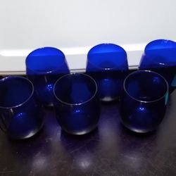 Beautiful 6 Piece Glass Cobalt Blue Set