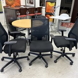 $150.00 each : 1 Hon Ignition Black mesh Back Task Arm Chairs