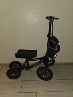 KNEE SCOOTER