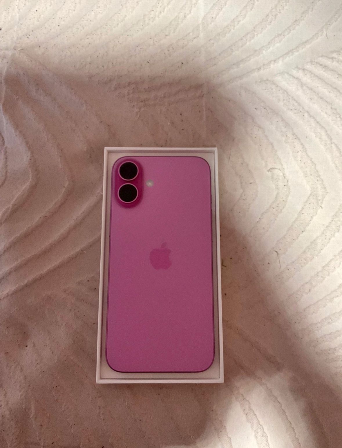 iPhone 16