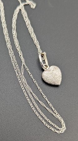 ✨💝 14K White Gold Heart Pendant Necklace ✨💝