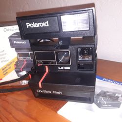 Polaroid 600 Vintage W Box And Manual!