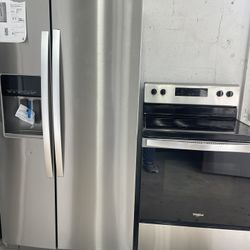 ⭐️NEW⭐️Whirlpool Fridge And Stove Kitchen Set
