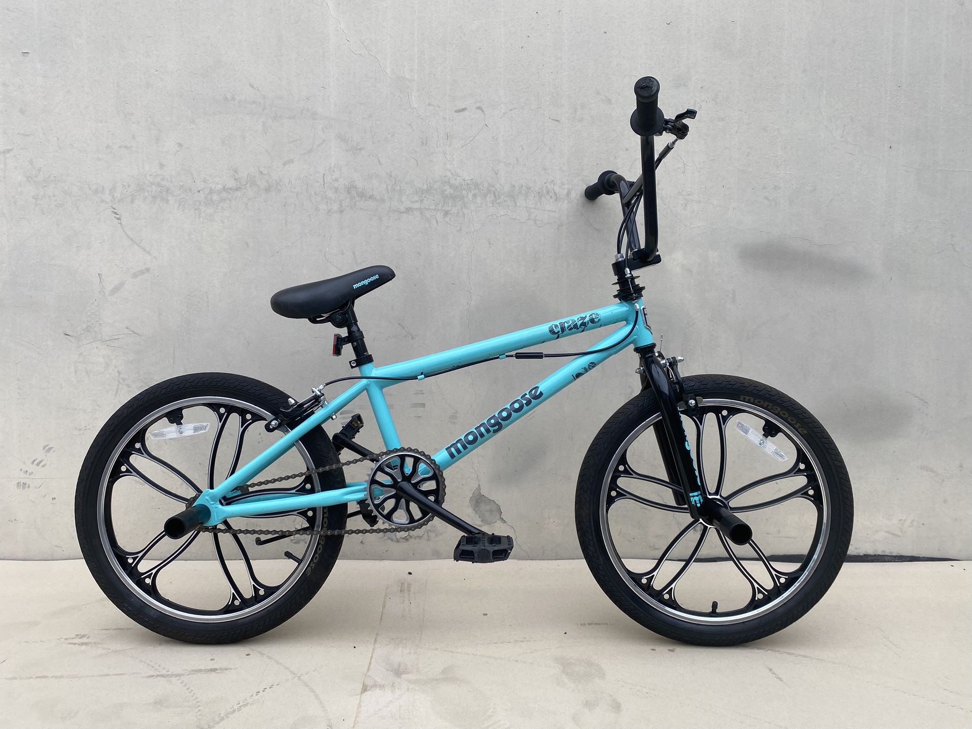 20” Mongoose Freestyle Bmx Bike 