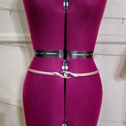 Vintage Gold Tone Metal Slinky Hook Chain Belt