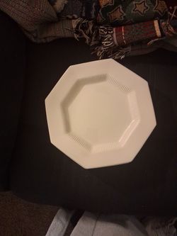 Dinner plates