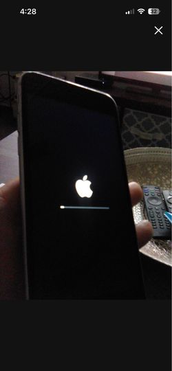 iPhone 16e