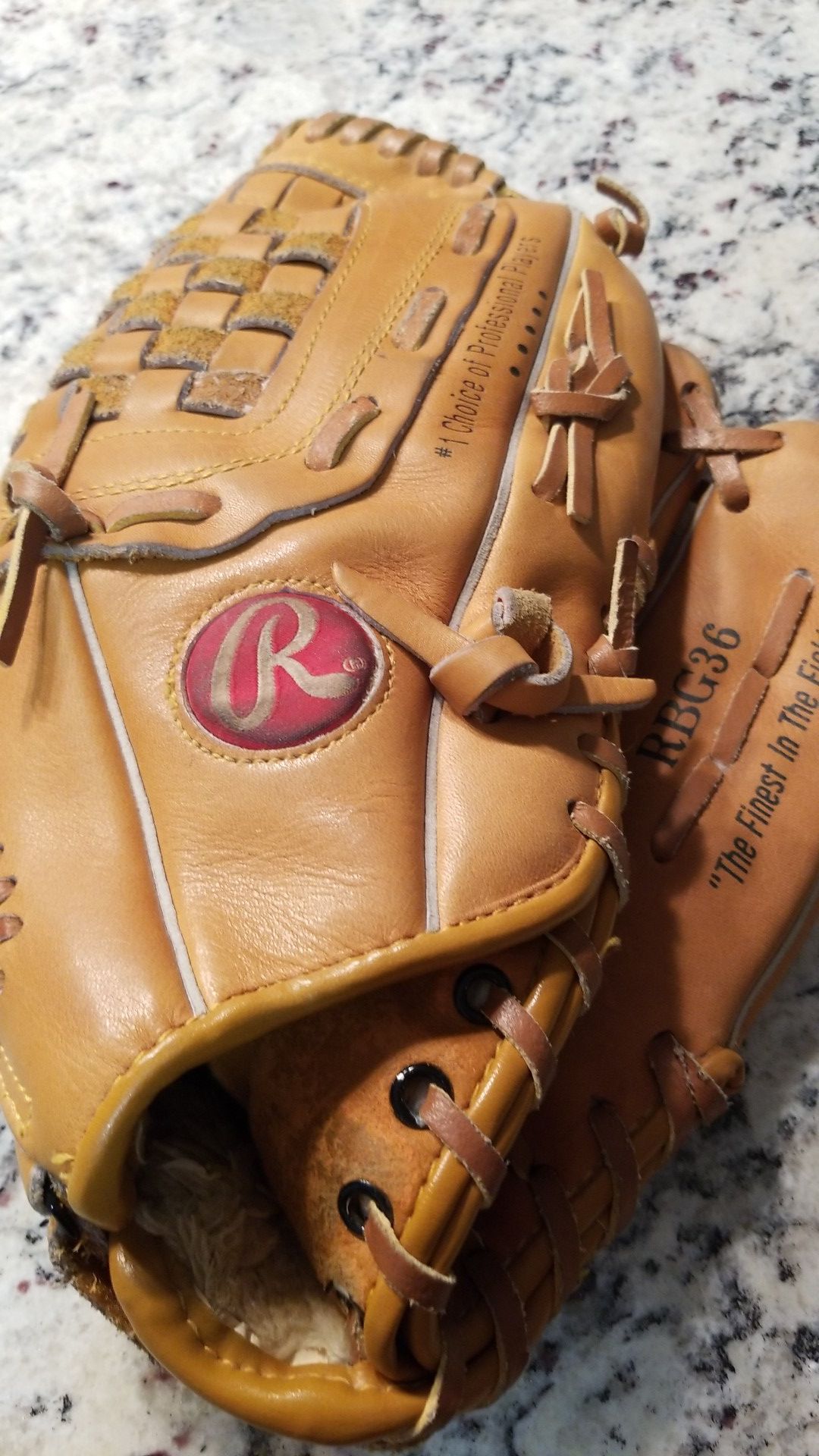 Rawlings softball glove