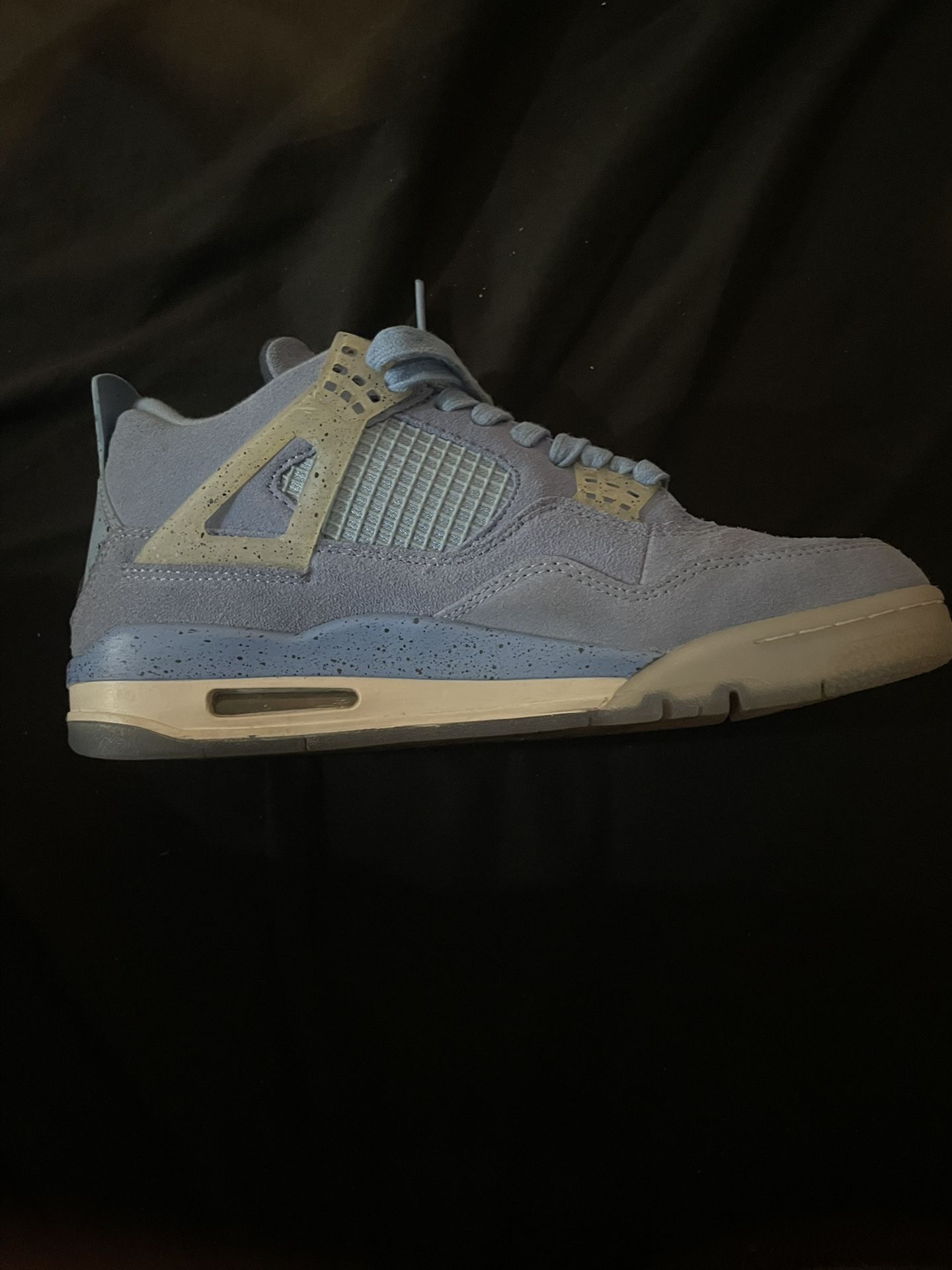 Jordan 4 UNC Size 10