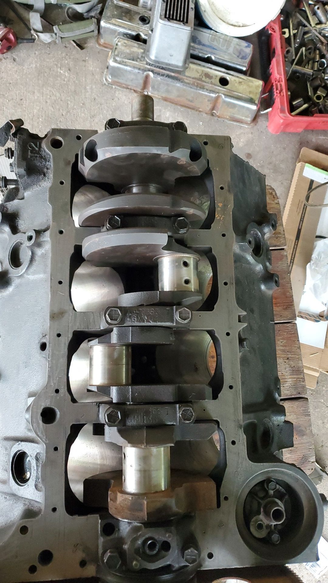 Sbc 350 engine 2bolt main cast # 14010209