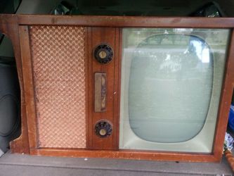 Antique Silvertone television