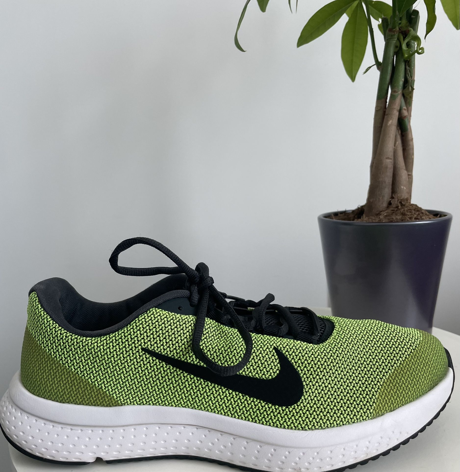 NIKE ZAPATILLAS RUNALLDAY VOLT BLACK HOMBRE | MEN 9.5