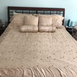 Cal King Bed Set