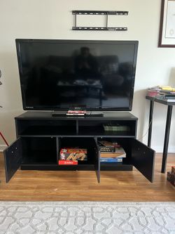 Selling Black 3 Door TV Console in Excellent Condition