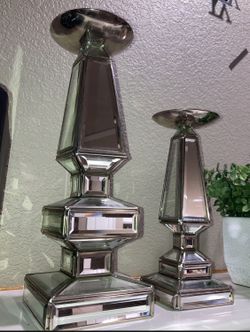Accent Mirrored Candle Holders