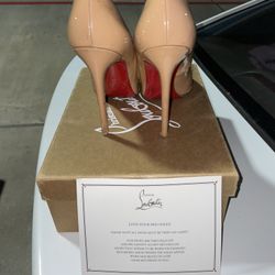 Christian Louboutin (REAL) RED BOTTOMS!!