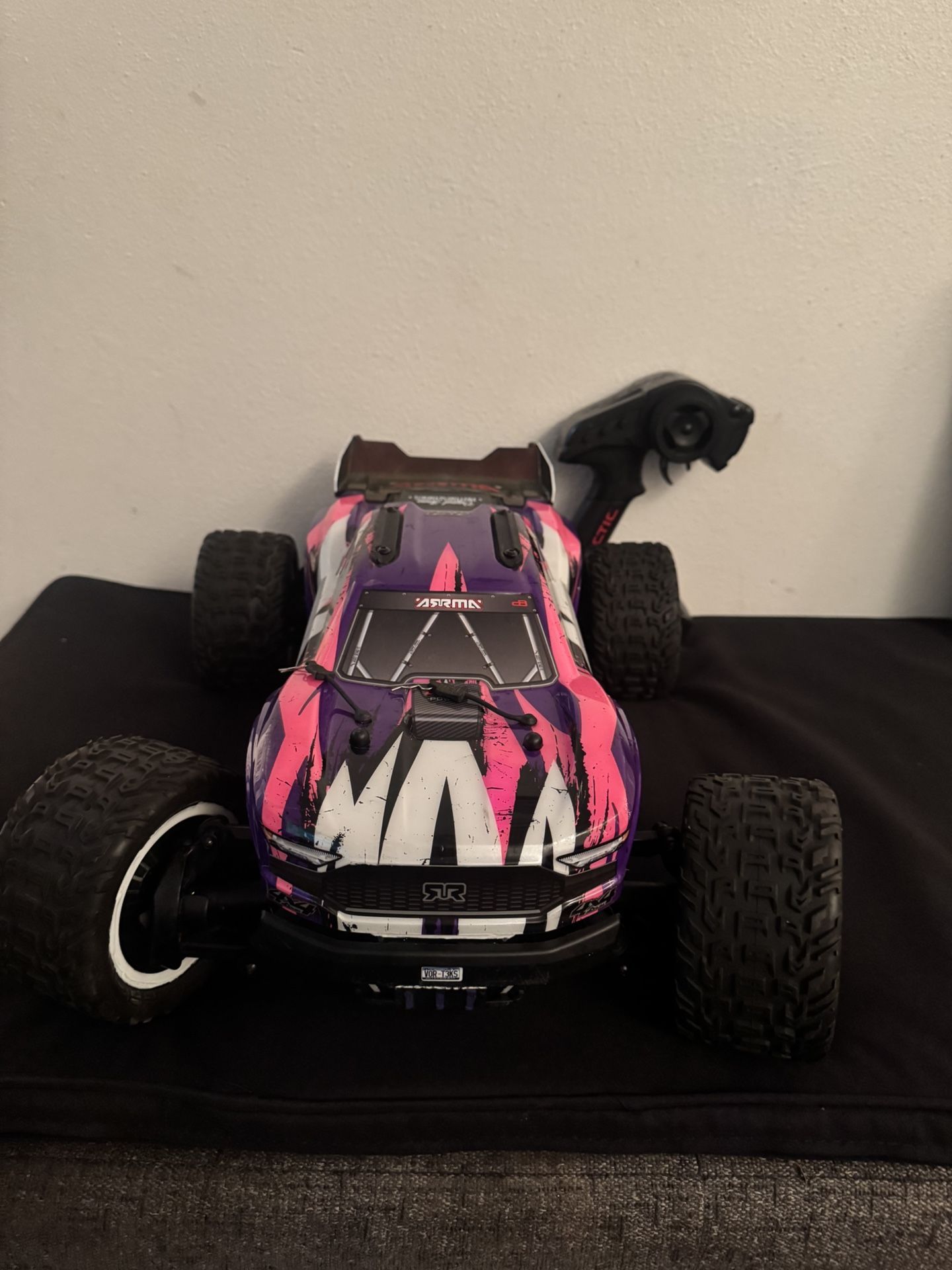 Arrma Vorteks 3s Blx 4x4 Brushless Like New. 