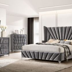 Brand New Velvet 4pc Queen Bedroom Set (Available In California & Eastern King)