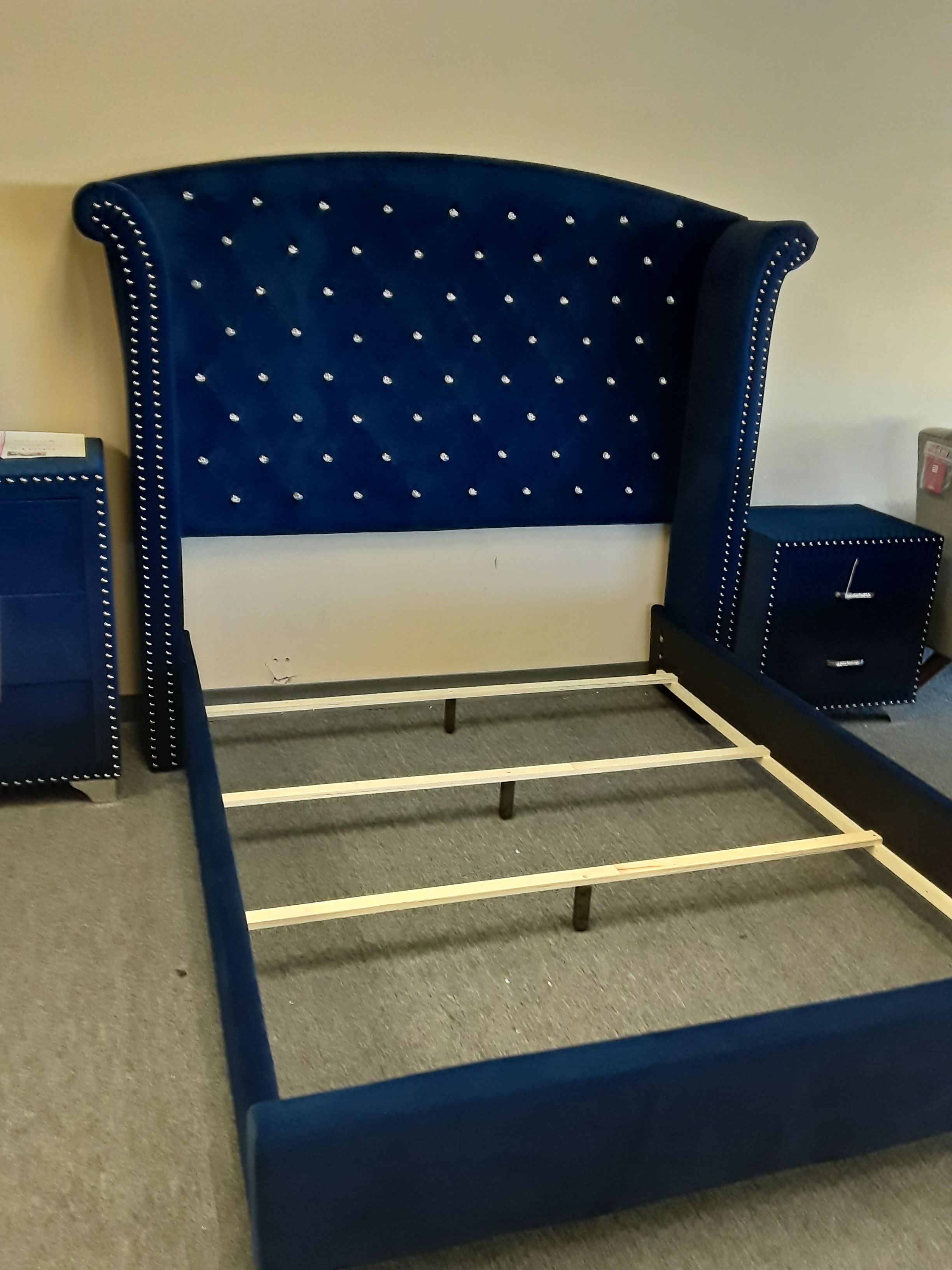 QUEEN BED FRAME