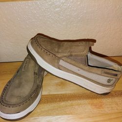 #17 • Girls Shoes Size 2 • Timberland 