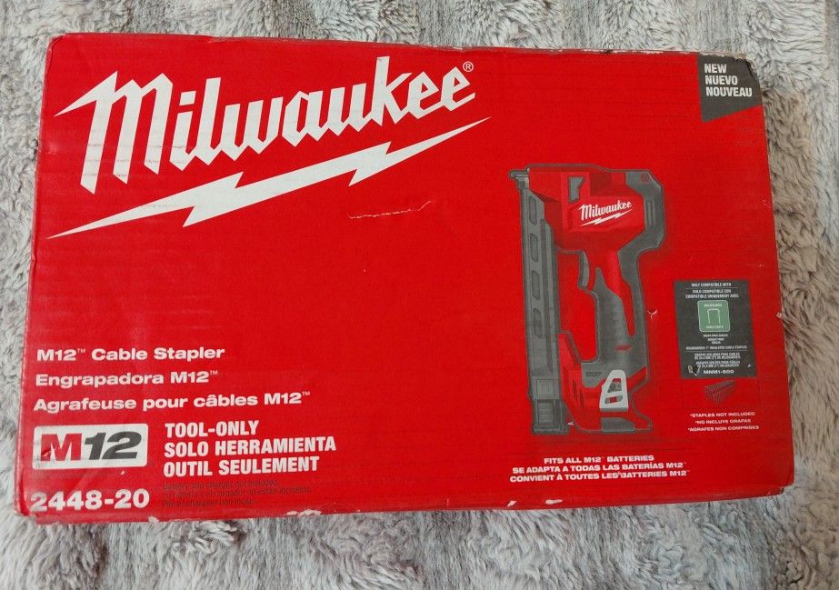 Milwaukee M12 Cable Stampler