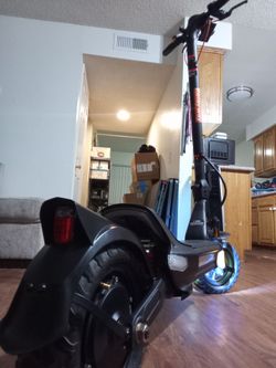 Relay Way electric scooter goes 30 mph