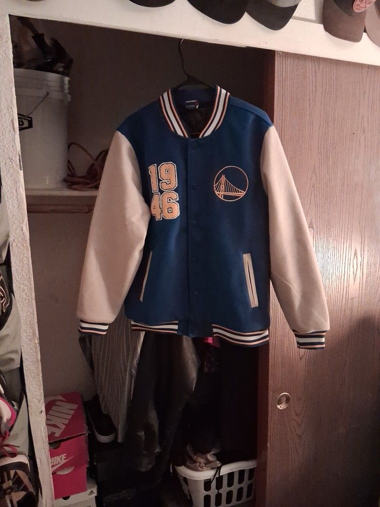 I Got Two Jackets Golden State Warriors Jacket Witchill Take 40 For it The Tommy Hilfigur I'll Take 60 For It Hilfigure Is Priced At 250 Golden Stat5