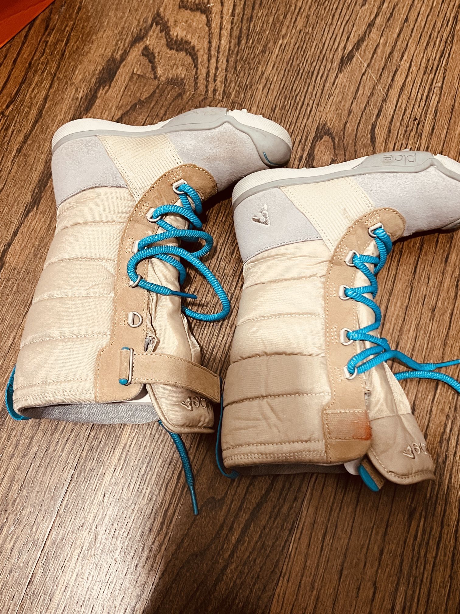 Like new: PLAE Jack WP waterproof Winter Snow Rain Boots (Kids US 9)