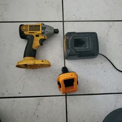 DeWalt Impact Driver, Battery Charge, Battery Converter 