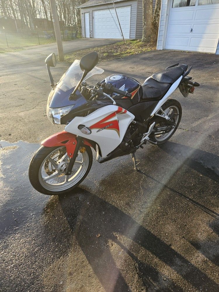 2012 Honda CBR250R