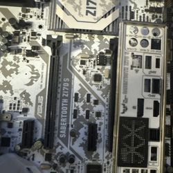 Mobo + 4 Fans No RGB