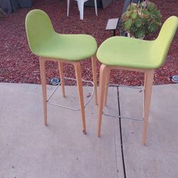 Beautiful Modern Bar Chairs