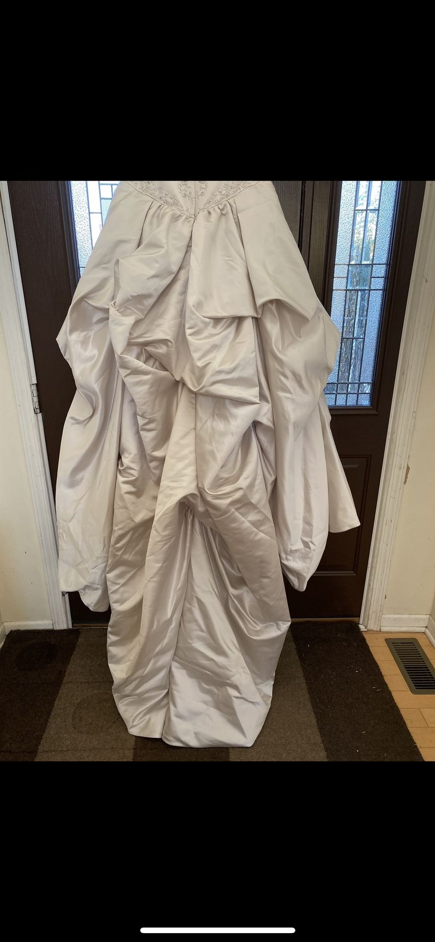  Mon Cheri Ivory RN 82673 Strapless Wedding Dress Size: US 18