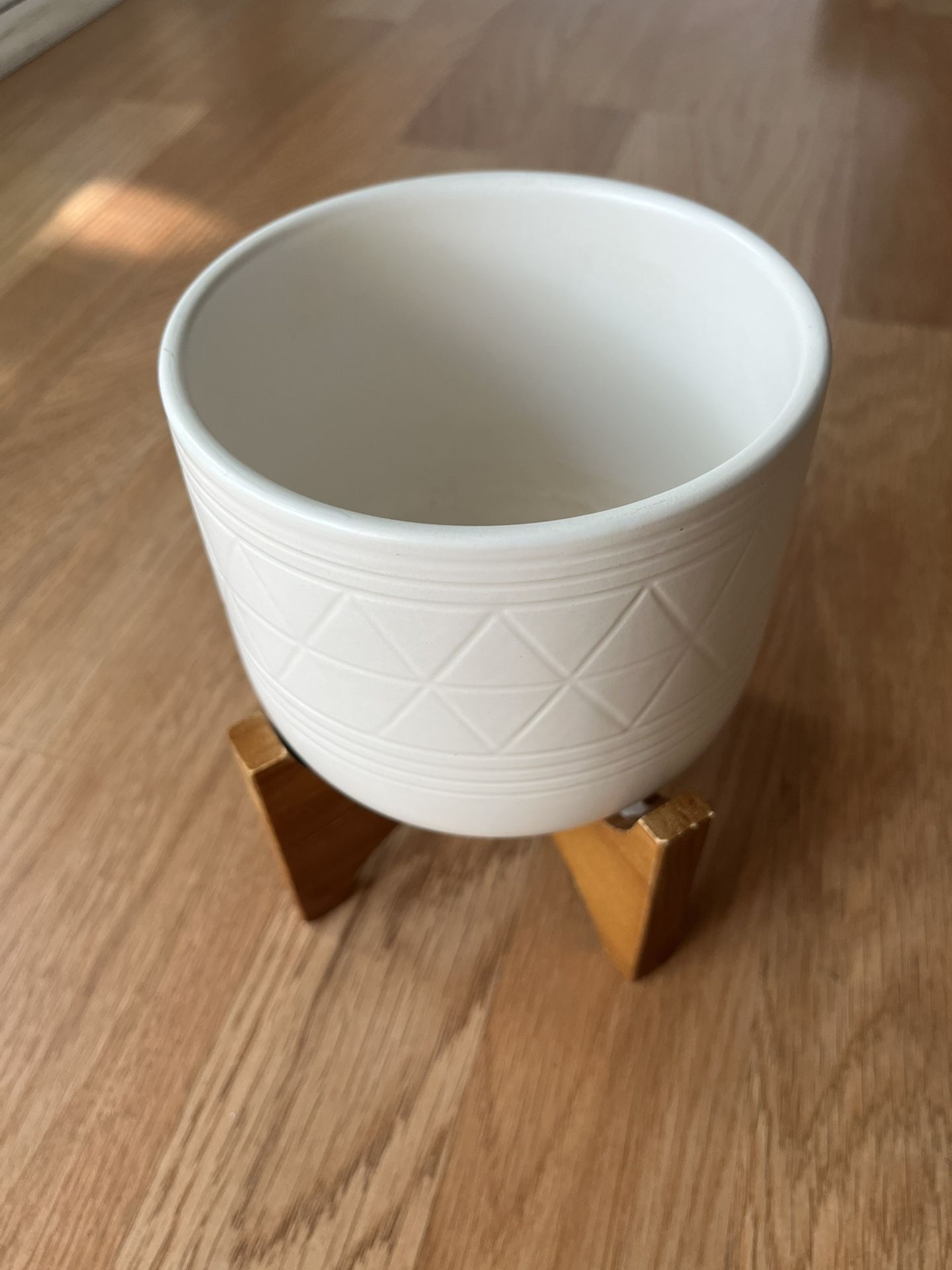 Planter Ceramic Pot with Wood Stand