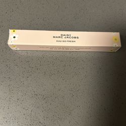 New Marc Jacobs "Daisy" Travel Size Perfume