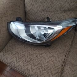 14-18 Volvo S60 Left Headlight 