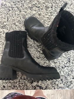 Steve Madden Gemini Black Platform Boots