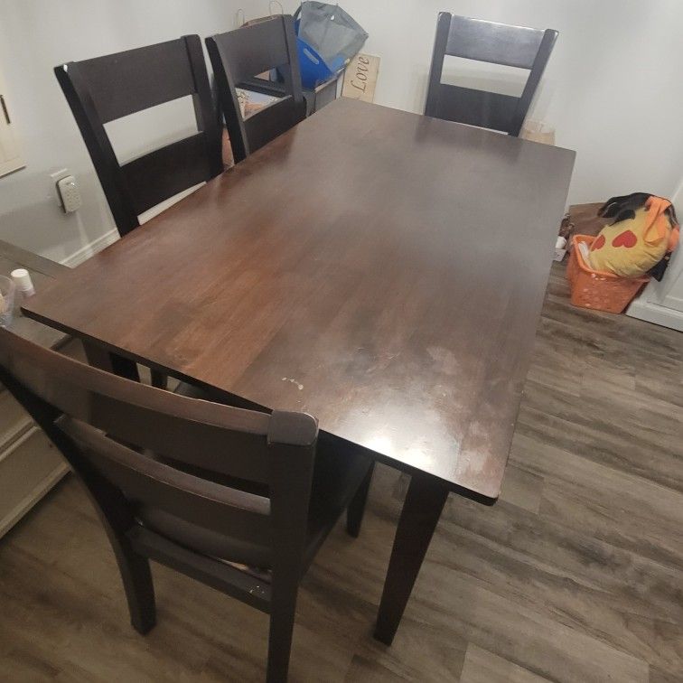 Dining Set With 4 Chairs