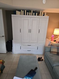 Armoire