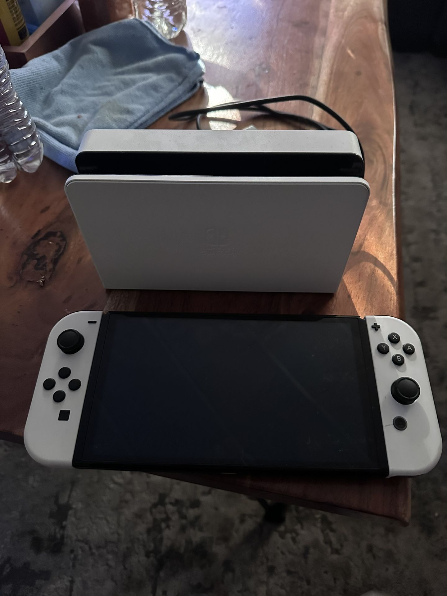Nintendo Switch OLED (white)