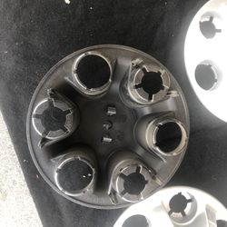 Nissan Frontier Wheel Caps