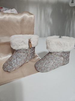 MICHAEL KORS Baby Shoes! Size 4