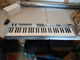 M AUDIO RADIUM 61 USB KEYBOARD