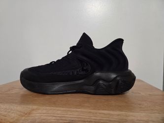 Men's size 12- Nike Giannis Immortality 4