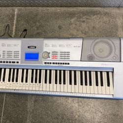 Yamaha DGX-203 Electronic Keyboard (76 Keys)