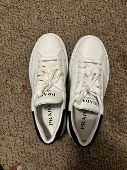 Pradas Size 9 