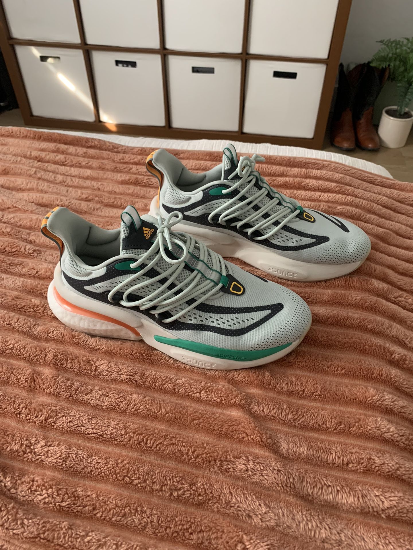 $40 Mens 8.5 Adidas Sneakers